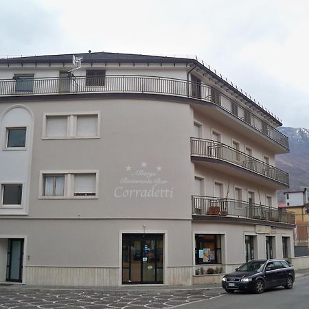 Albergo Corradetti Кастель-ди-Сангро Экстерьер фото