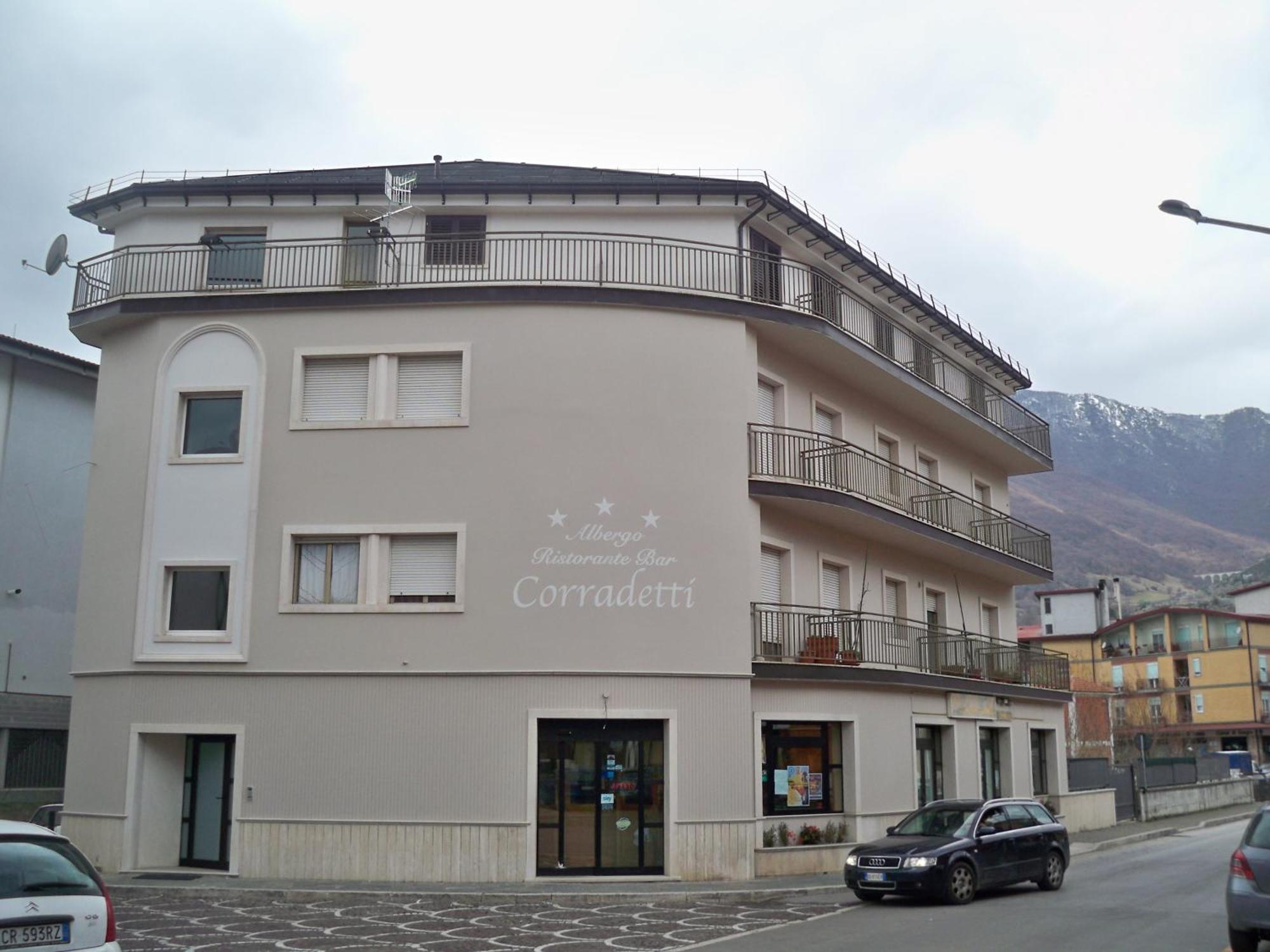 Albergo Corradetti Кастель-ди-Сангро Экстерьер фото